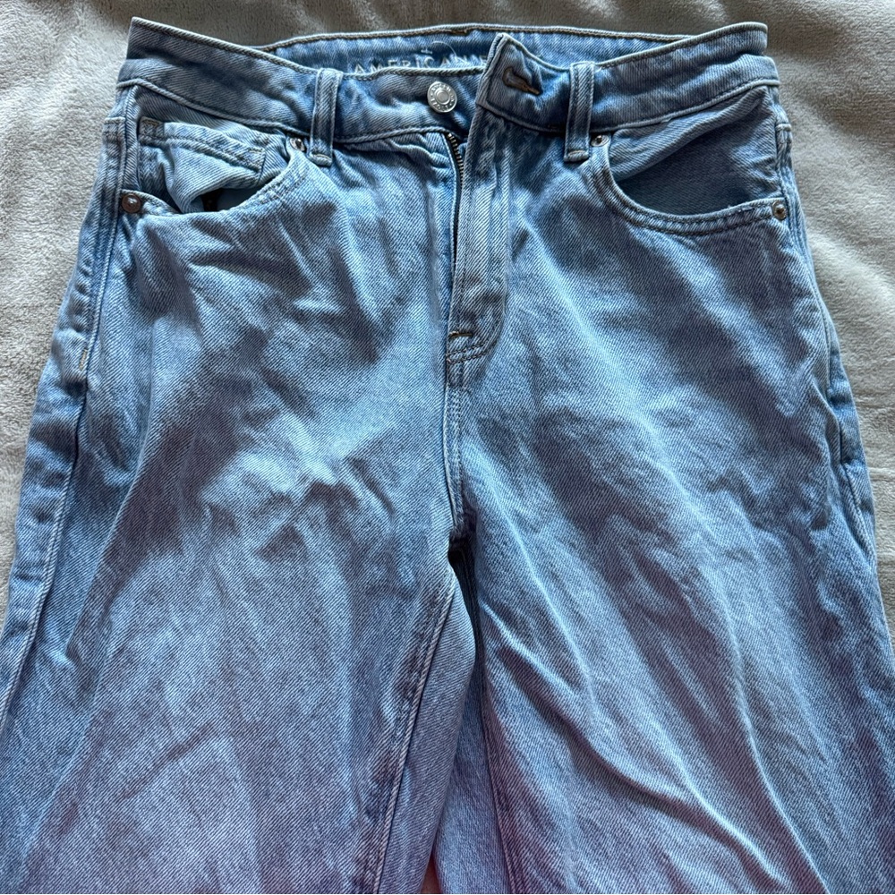 American Eagle Mom Jeans